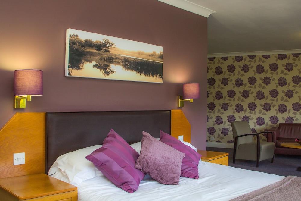 The Essex Golf & Country Club Hotel Coggeshall Exterior foto